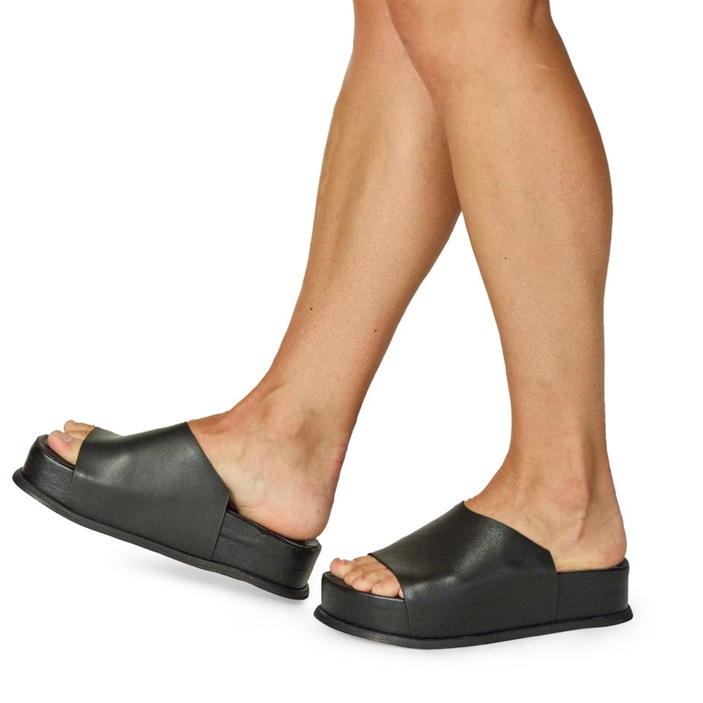 Wal & Pai Stone flatform